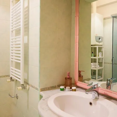 Trasteverehome - Elegant Near Navona Square Apartment